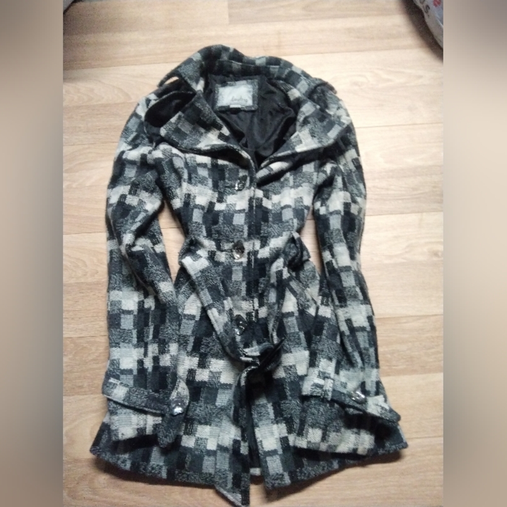 Daytrip Monochrome Checkered Trench Coat